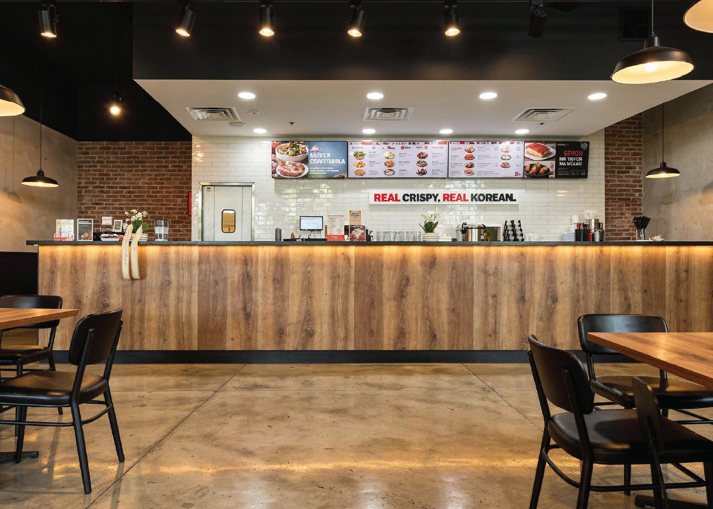 BBQ Chicken restaurant interior and commercial buildout by Habitar 91
